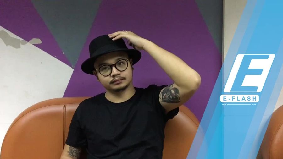 Derby Romero Tunda Bulan Madu, Kenapa?