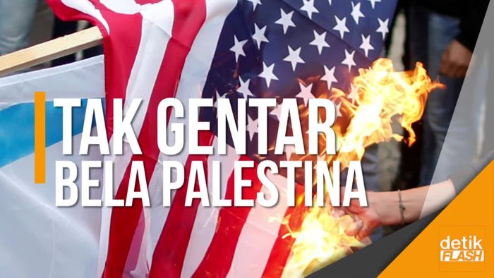 Massa Bakar Poster Trump dan Netanyahu!