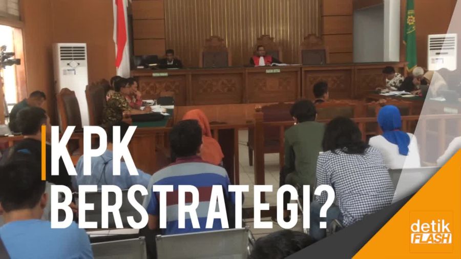 Kuasa Hukum Novanto: KPK Bermain Petak Umpet di Praperadilan