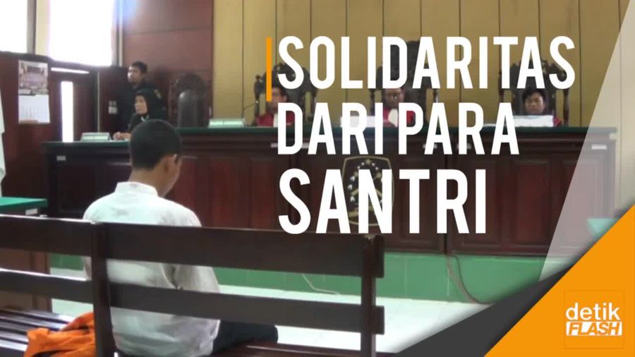 Sidang Santri Tertuduh Penadah HP Curian Kembali Didatangi Massa