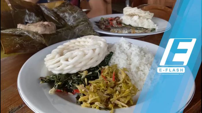 Mencicip Menu Rumahan Sambil Ngopi Santai dengan Suasana Klasik