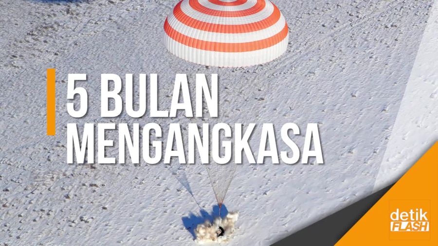 Momen saat Tiga Astronaut ISS Mendarat di Bumi