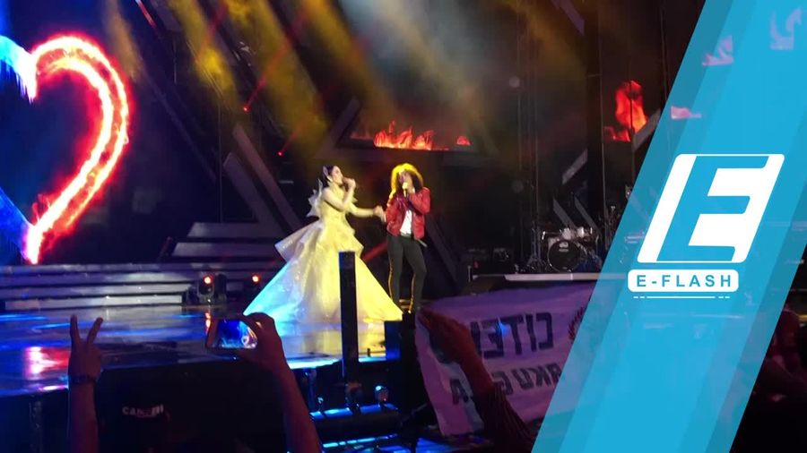 Cetarnya Gaun Mewah Syahrini dan Rossa di HUT TransMedia