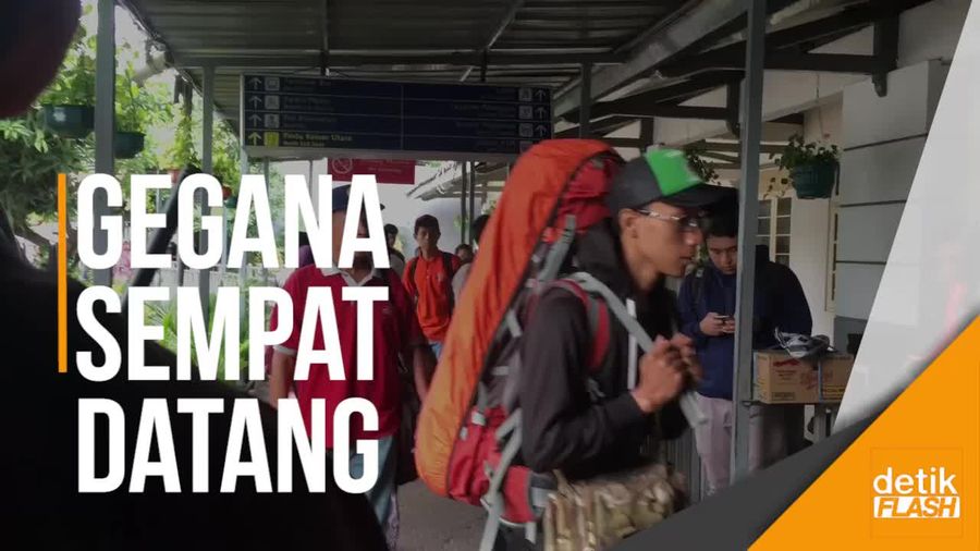 Stasiun Senen Ramai, Penumpang Tak Terganggu Info Benda Mencurigakan