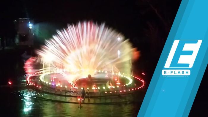 Air Mancur Menari di Taman Pelangi Solo Ini Cantik Banget