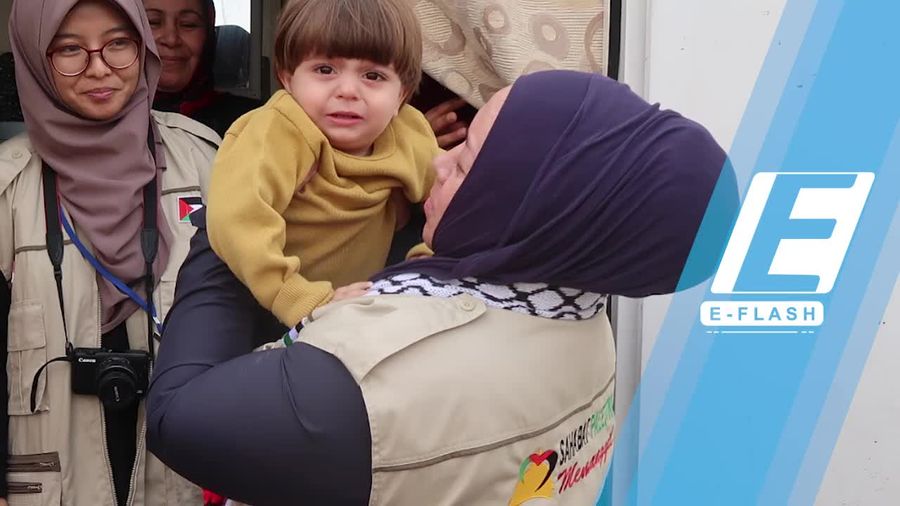 Cerita Menegangkan Melly Goeslaw Kunjungi Kamp Warga Palestina