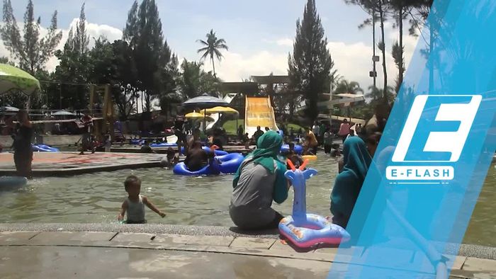 Libur Natal, Pemandian Air Panas Cipanas Diserbu Wisatawan
