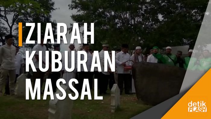Air Mata Kenang 13 Tahun Tsunami Aceh