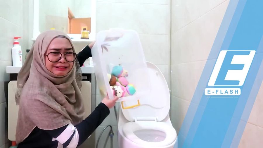 Buang Squishy ke Kloset, Ria Ricis Dikritik Aktivis Lingkungan