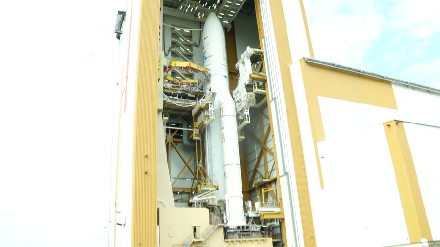 Inilah Roket dan Satelit Telkom 3S