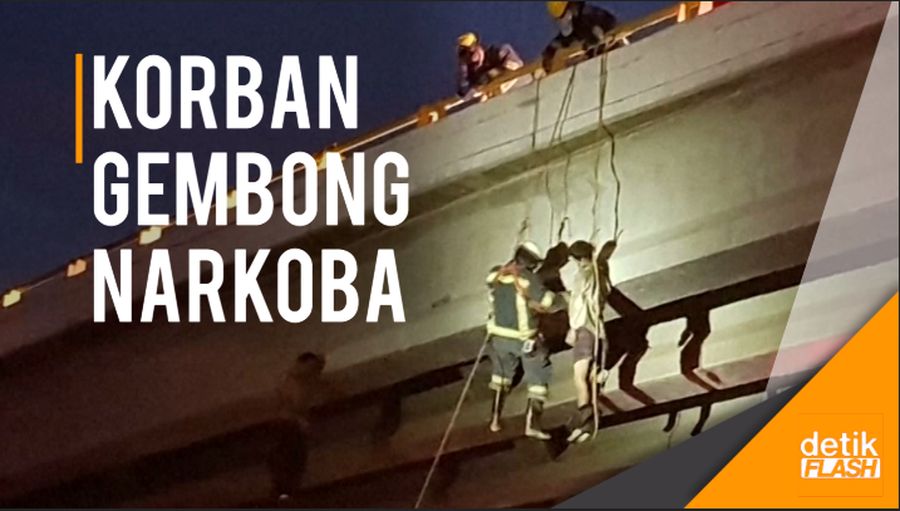 Penampakan Mayat Tergantung di Jembatan Meksiko
