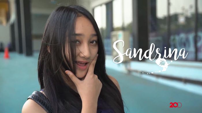 dHot Vlog: Olahraga Trampolin Bareng Sandrina