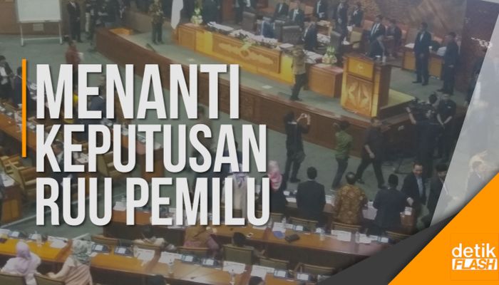Mars Gerindra Menggema Warnai Sidang Paripurna