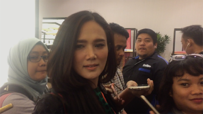 Ini Kata Mulan Soal Ahmad Dhani Posting Foto Nikah dengan Maia