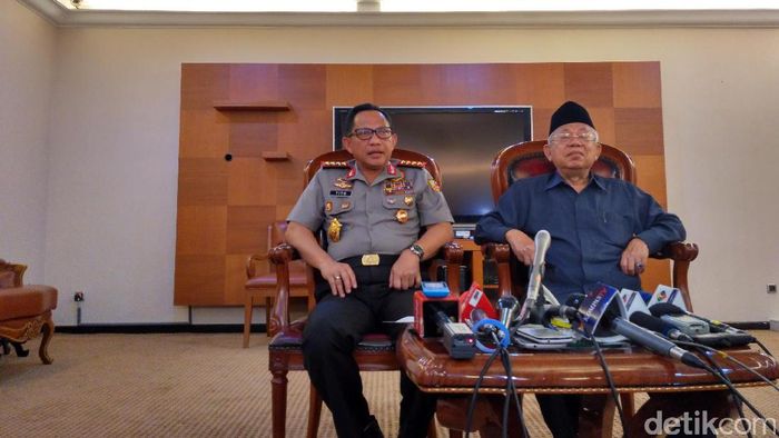 Kapolri: Tindak Tegas Aksi Sweeping & Pemaksaan Penggunaan Atribut Nonmuslim