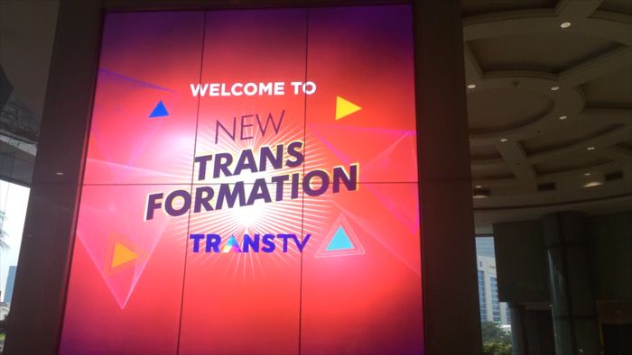 Bertabur Bintang di Red Carpet New Trans Formation