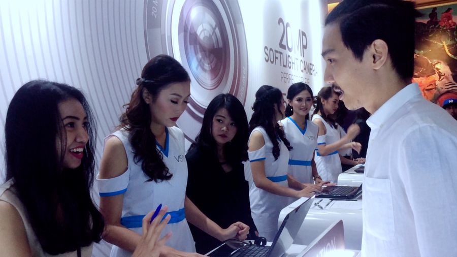 Kata Raditya Dika Soal Kecanggihan Vivo V5S
