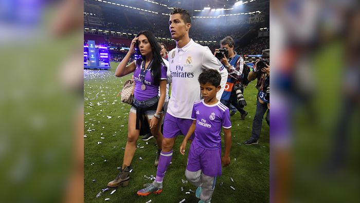 Selamat! Cristiano Ronaldo Akui Akan Punya Anak Kembar