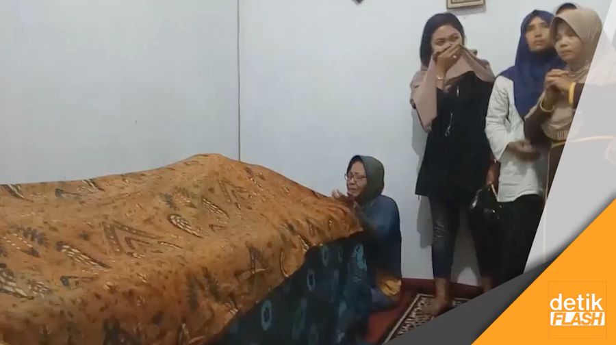 Dian Pemandu Lagu Disiram Air Keras, Meninggal Setelah 26 Hari Dirawat