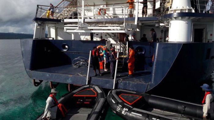 Cerita Basarnas Sorong Naik Kapal yang Rusak Karang Raja Ampat