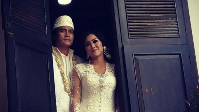 Adjie Pangestu Serba Putih di Pernikahan Ketiganya