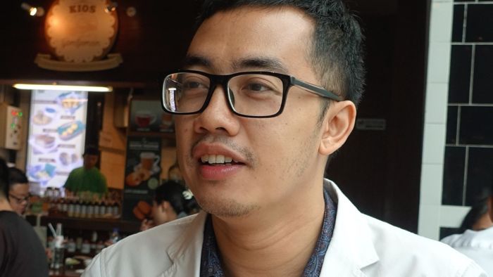 Selamat! Dennis Adhiswara Nikahi Manajernya Sendiri
