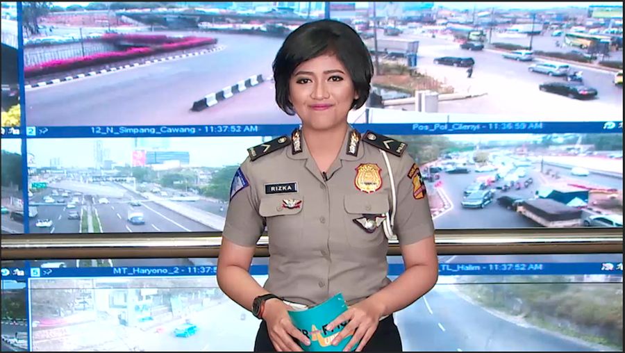 Traffic Update: Gedung Sate Bandung Ramai-Lancar  
