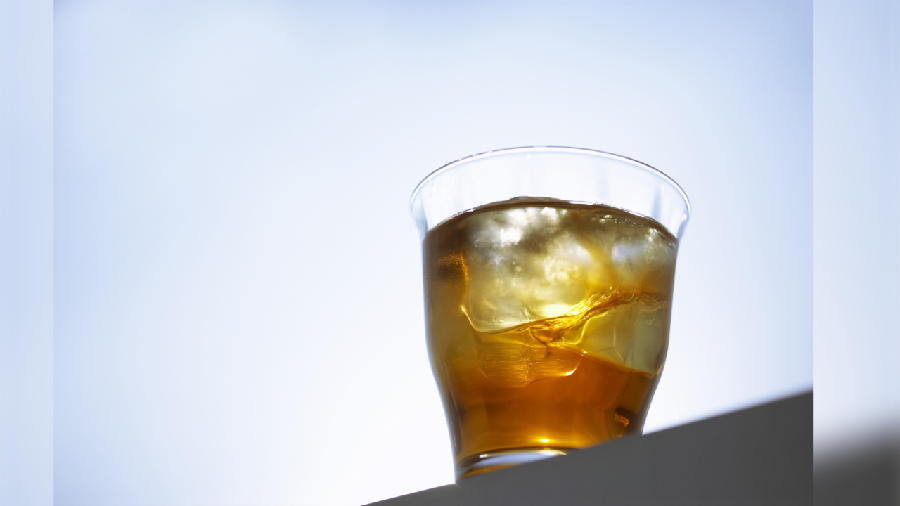 Bahaya Minum Teh Saat Makan
