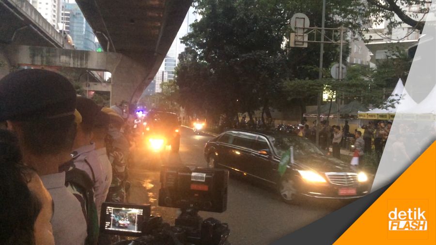 Raja Salman Tiba di Hotel Raffles Jakarta