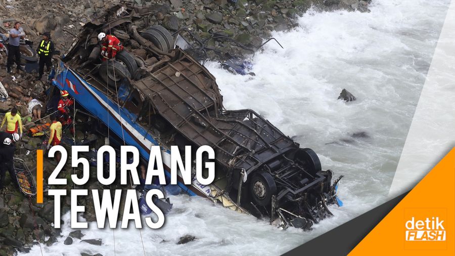 Bus Berpenumpang Terjun dari Jurang Ketinggian 100 Meter