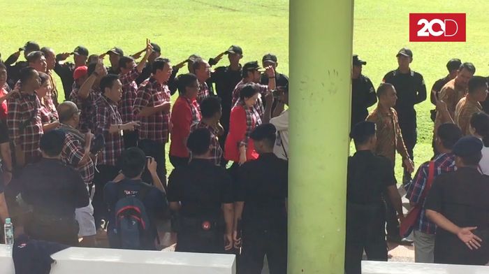 Mega Turun Gunung Kawal Ahok-Djarot di #KonserGue2