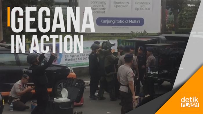 Aksi Gegana Amankan Benda Mencurigakan di ITC Depok