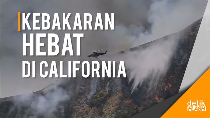 Pemadam Berjibaku Padamkan Kebakaran di California