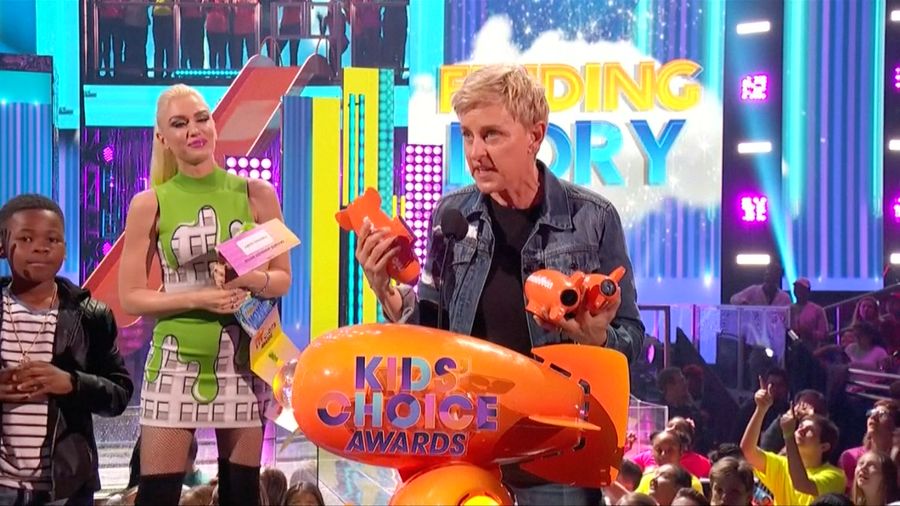 Ellen DeGeneres Menang di Kids Choice Awards 2017