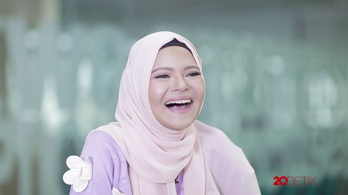 Sebelum Jadi Penyanyi Terry Pernah Jadi Model