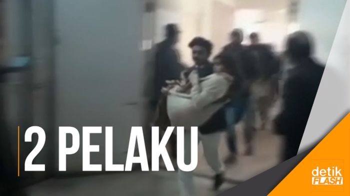 Bom Bunuh Diri Menyerang Gereja di Pakistan