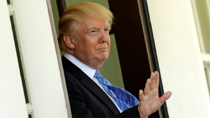 Cuma Ada Satu Medsos di Smartphone Donald Trump, Apa Tuh?