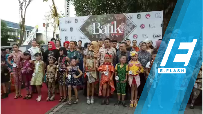 Fashion Show di Trotoar ala Banyuwangi Batik On Pedestrian