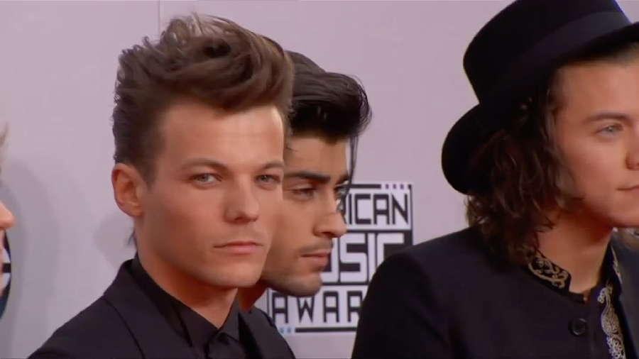 Louis Tomlinson Ribut dengan Paparazzi di Bandara 