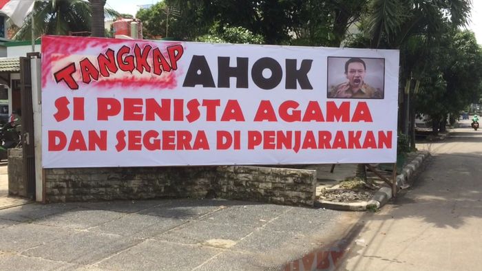 Heboh Baliho Tangkap Ahok di Tanah Abang