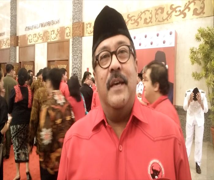 Kebanggaan Rano Bacakan Dedication of Life Sukarno