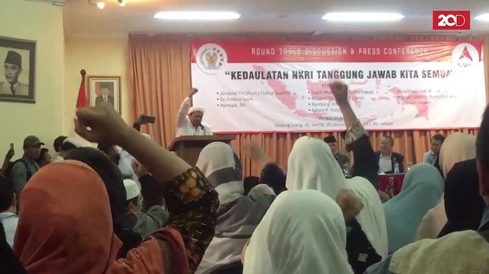 Soal Kasus Palu Arit, Rizieq: Saya Senang Dipanggil Polisi