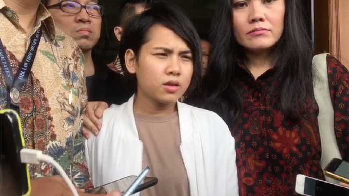 Mediasi Gagal, Evelyn Berharap Ada Mukjizat
