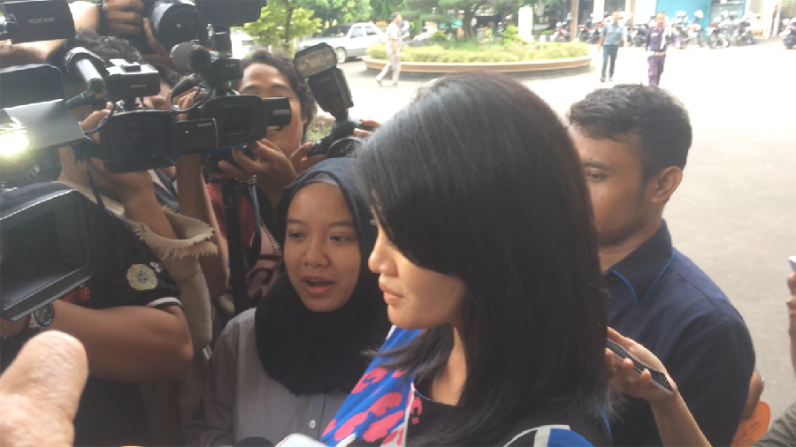 Datang ke Pengadilan Agama, Farah Quinn Urus Hak Asuh Anak