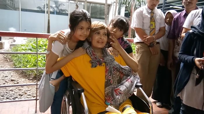 Yana Zein Tularkan Semangat ke Jupe