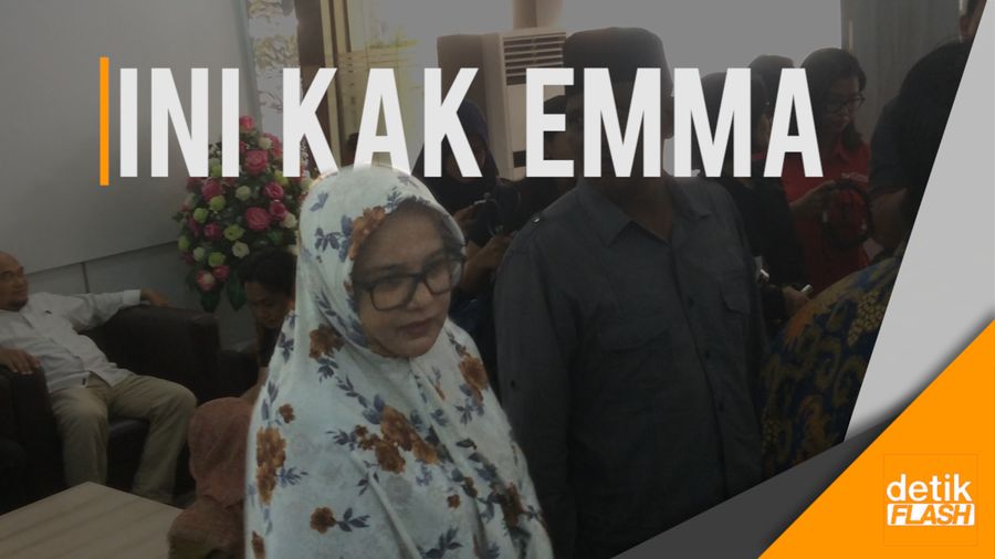 Momen Kak Emma Diperiksa Polda Metro