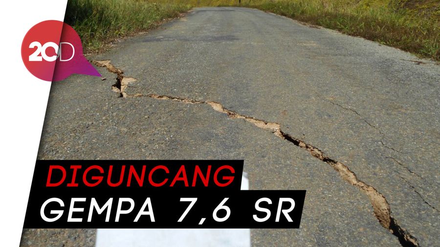 Diguncang Gempa, Jalan Trans Papua Retak