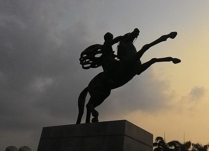 Ikut Aksi Damai ‘212’ Sambil Belajar Sejarah di Monas