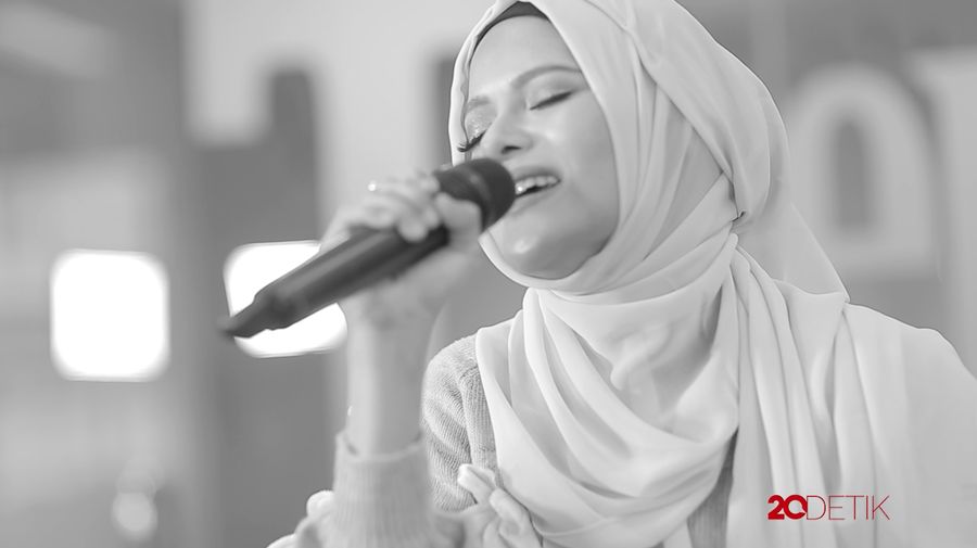 Cerita Karier Bermusik Terry Setelah Memutuskan Berhijab