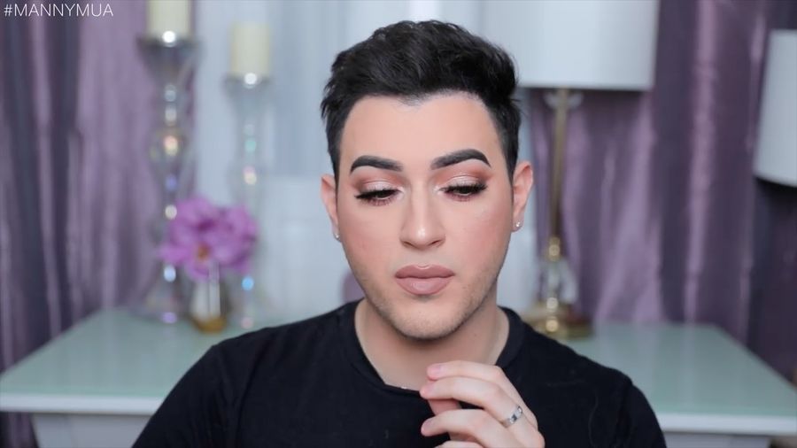 Manny Mua, Pria yang Masuk Daftar Manusia Tercantik di Dunia 2017